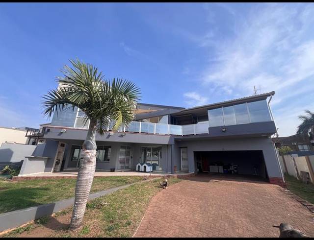 3 BEDROOM HOUSE FOR SALE IN MANABA BEACH